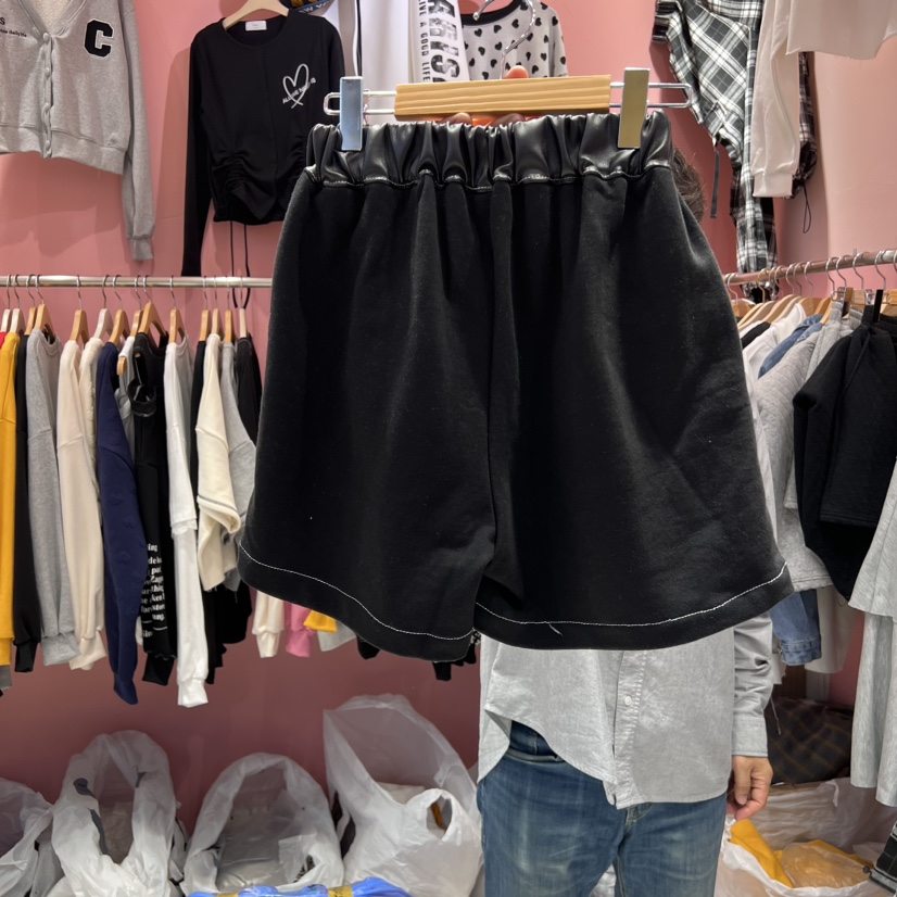 K STORY韓國直郵東大門實拍女裝新品休閑時尚職業短褲皮革K STORY短褲