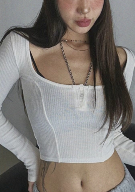 ROLLER韓國直郵東大門實拍女裝新品人氣時尚職業真品長袖T恤ROLLER長袖T恤