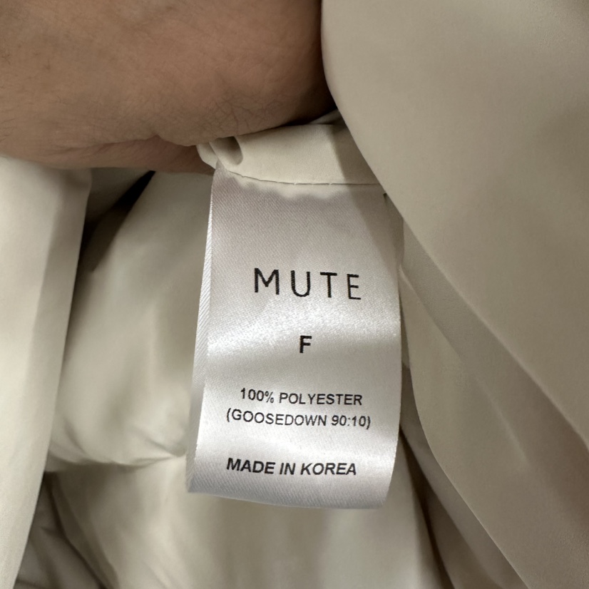 MUTE直郵韓國代購女裝新款人氣職業24秋冬熱賣短款羽絨服絨MUTE短款羽絨服