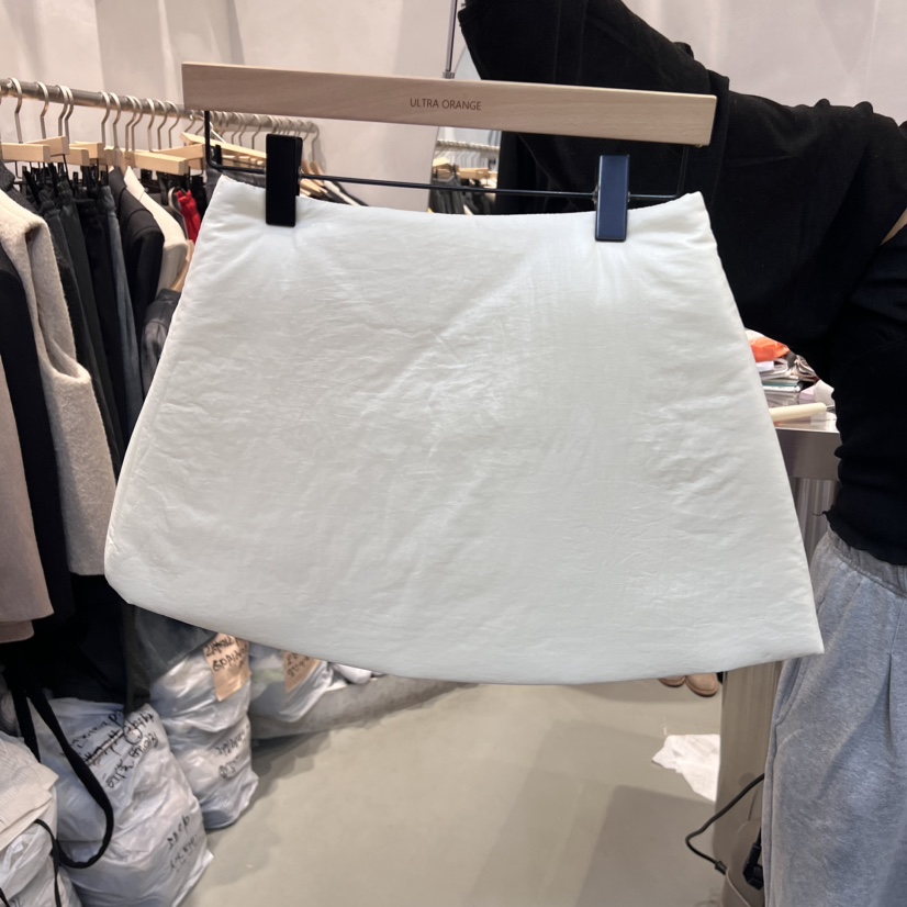 ULTRAORANGE直郵韓國代購女裝新品熱賣時尚真品人氣24秋冬短裙GILT/ULTRAORANGE短裙