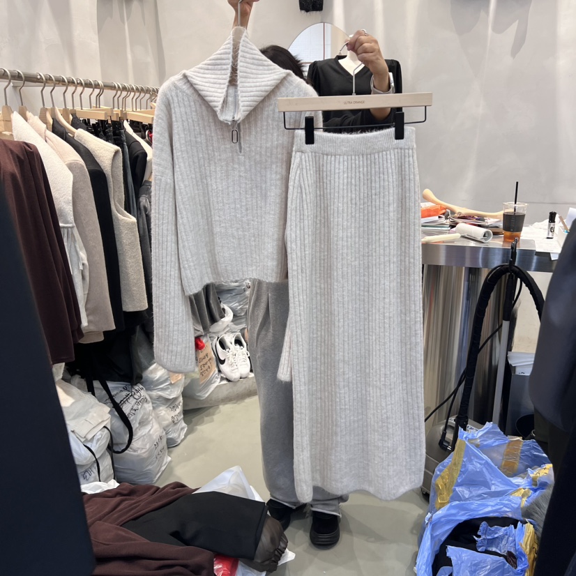 ULTRAORANGE韓國直郵東大門實拍女裝新品24秋冬套裝不含腰帶拉鏈GILT/ULTRAORANGE套裝圖色2