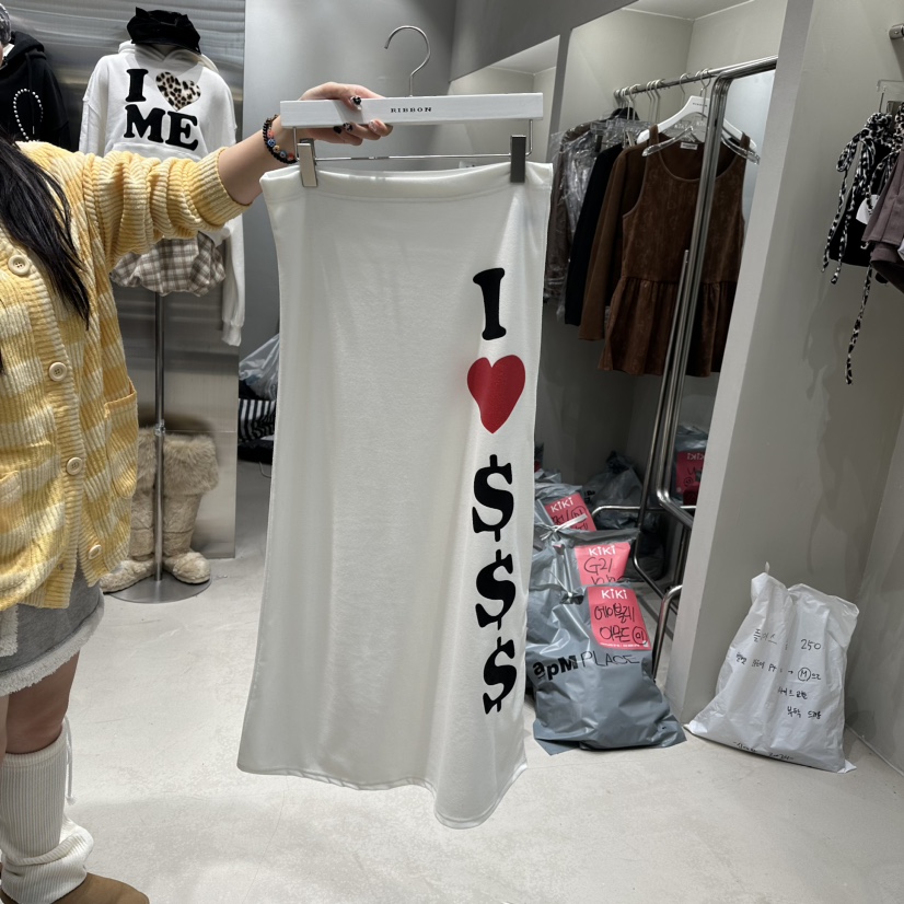 KiKi韓國直郵東大門實拍女裝新品時尚人氣熱賣24秋冬長裙KIKI長裙