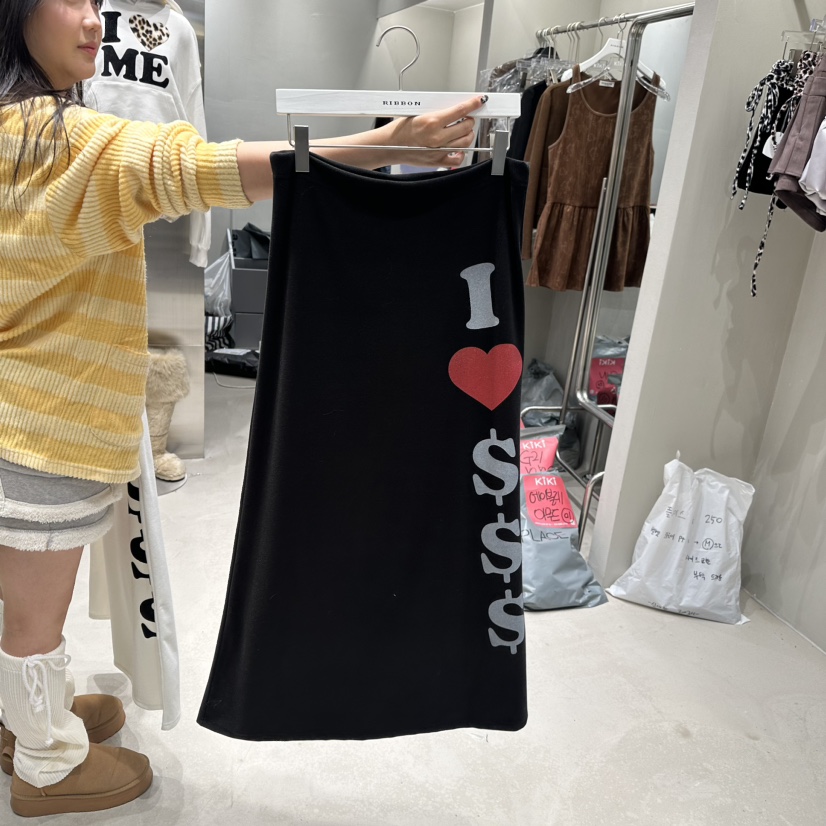 KiKi韓國直郵東大門實拍女裝新品時尚人氣熱賣24秋冬長裙KIKI長裙圖色2
