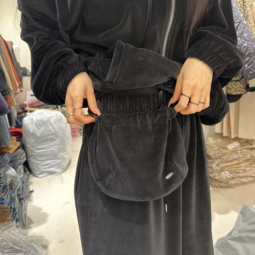 BAGUETTE韓國直郵東大門代購女裝新款真品時尚24秋冬腰包BAGUETTE腰包圖色2