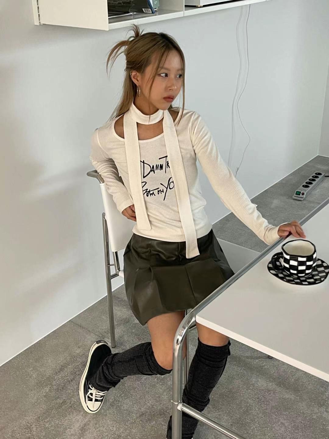 FOLDER直郵韓國代購女裝新款真品職業熱賣人氣長袖T恤含脖帶FOLDER長袖T恤
