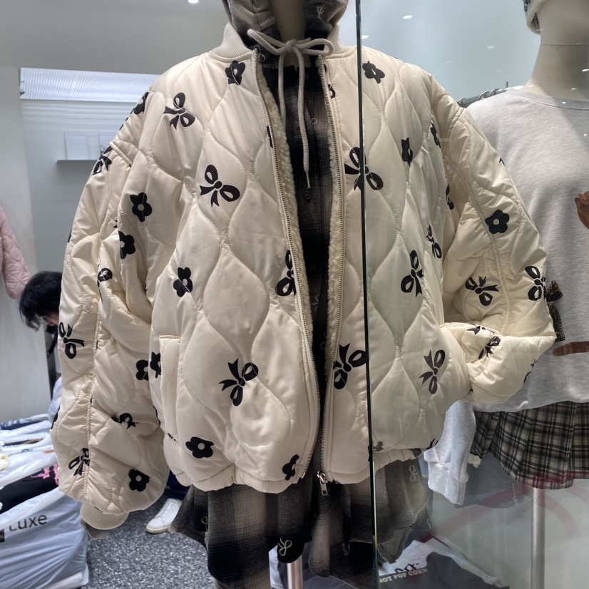 VINTAGE888/TRIPLE EIGHT直郵韓國代購女裝新款人氣短款棉服VINTAGE888/TRIPLE EIGHT短款棉服圖色2