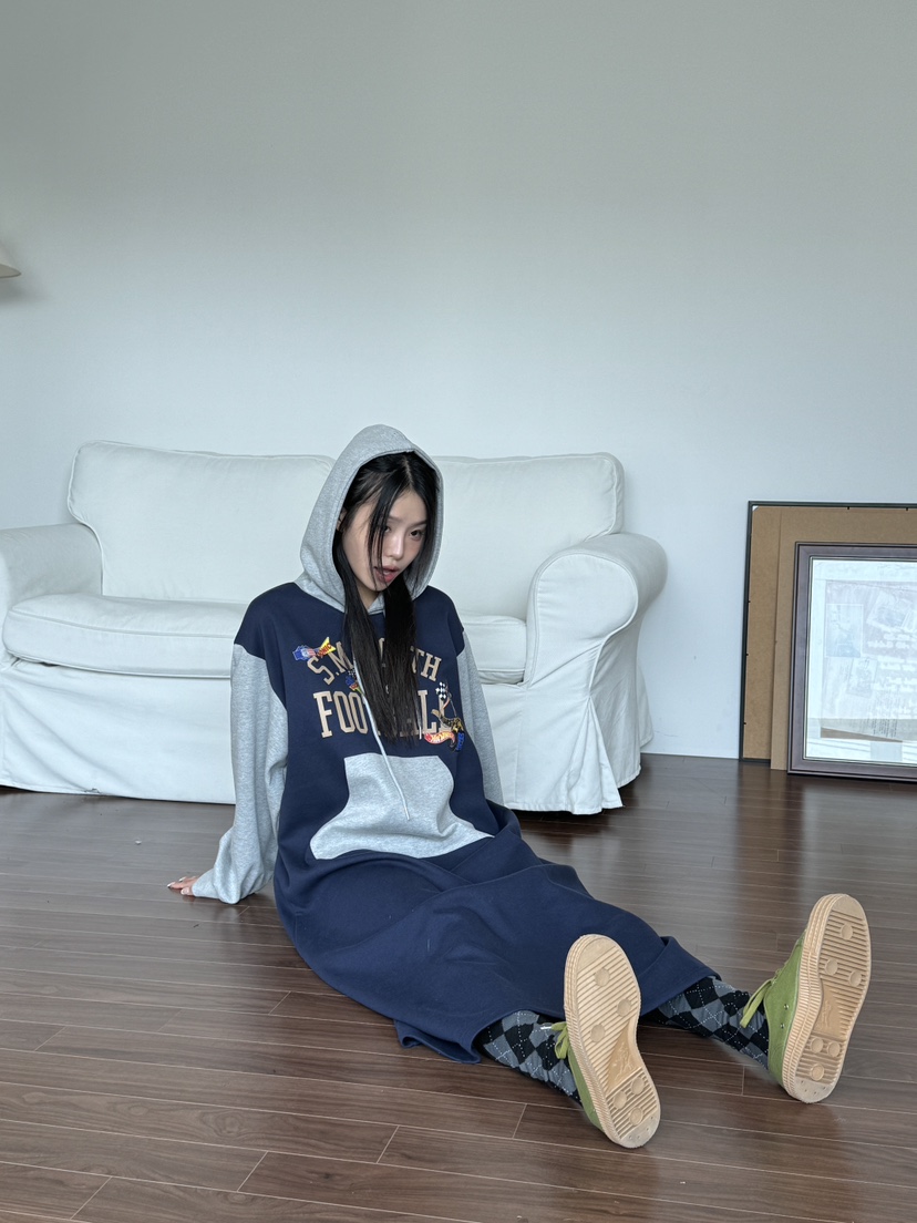 MAISON DE GLORY韓國直郵東大門實拍女裝新款人氣連衣裙連帽MAISON DE GLORY連衣裙