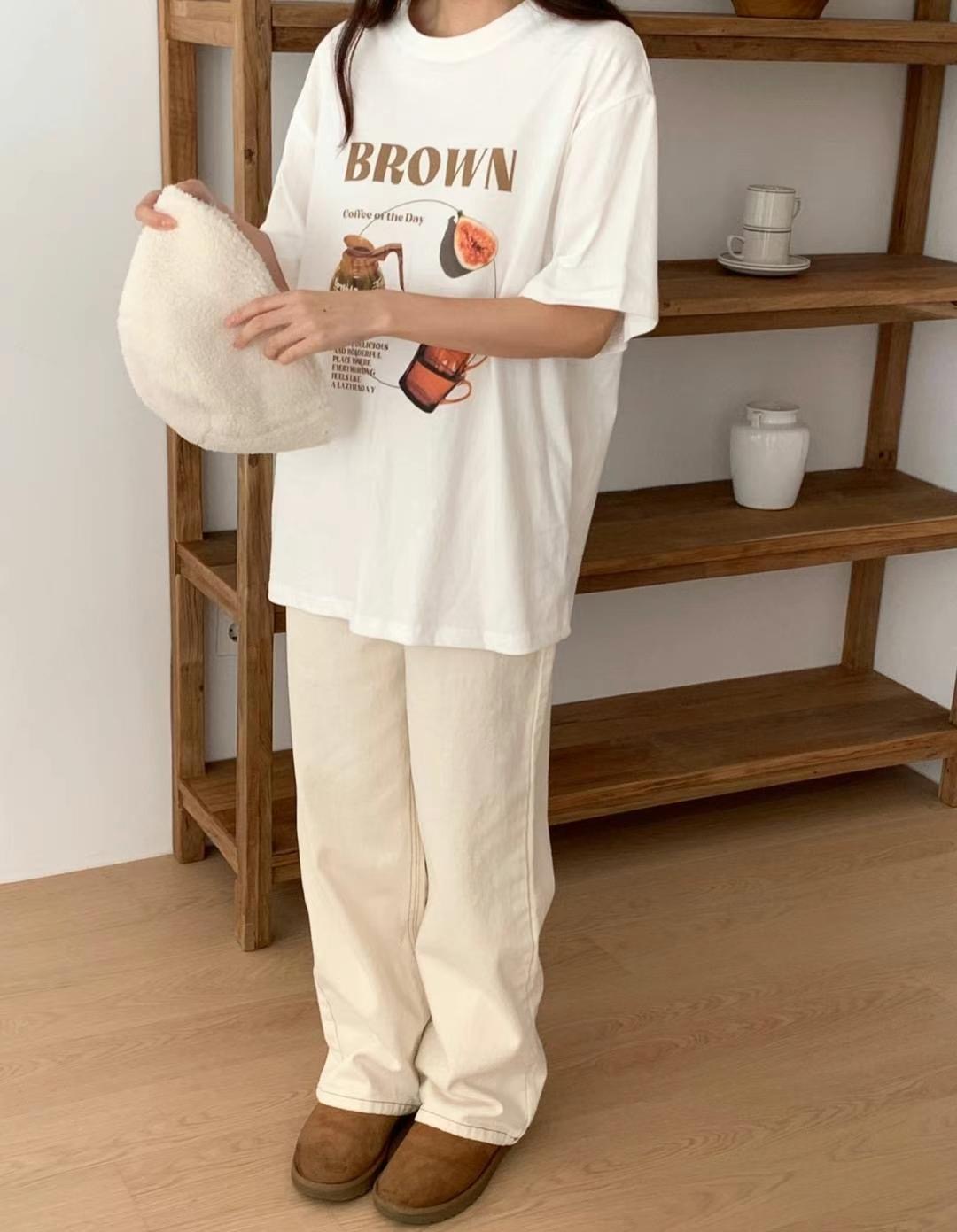 GAMGAK韓國直郵東大門實拍女裝新品人氣24秋冬時尚推薦T恤GAMGAKT恤