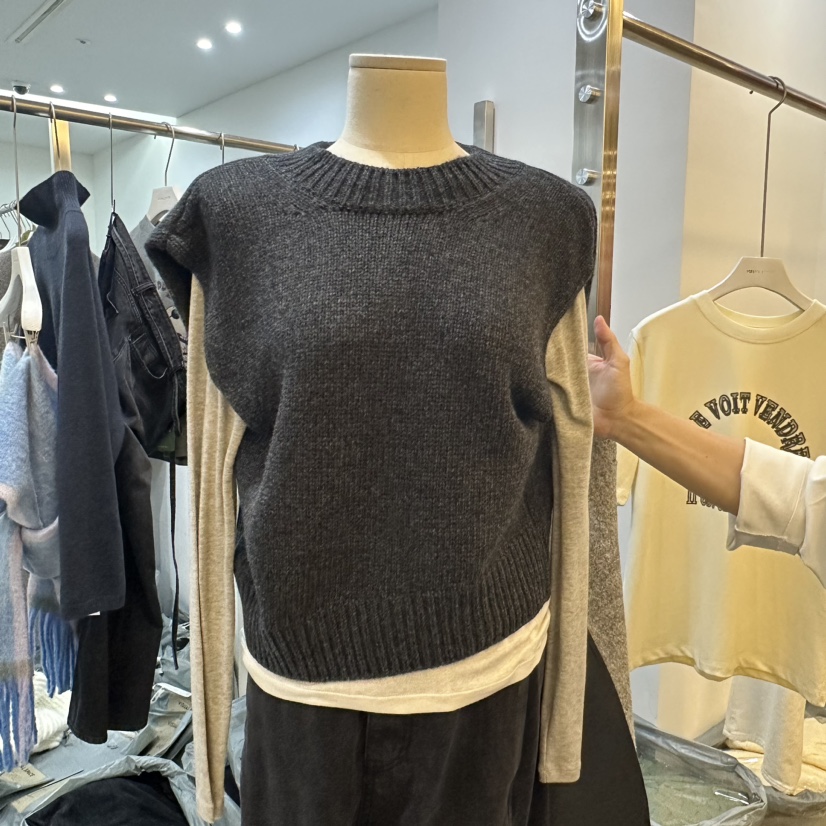 VISUAL SPACE直郵韓國代購女裝新款熱賣推薦職業24秋冬吊帶背心VISUAL SPACE吊帶/背心圖色2
