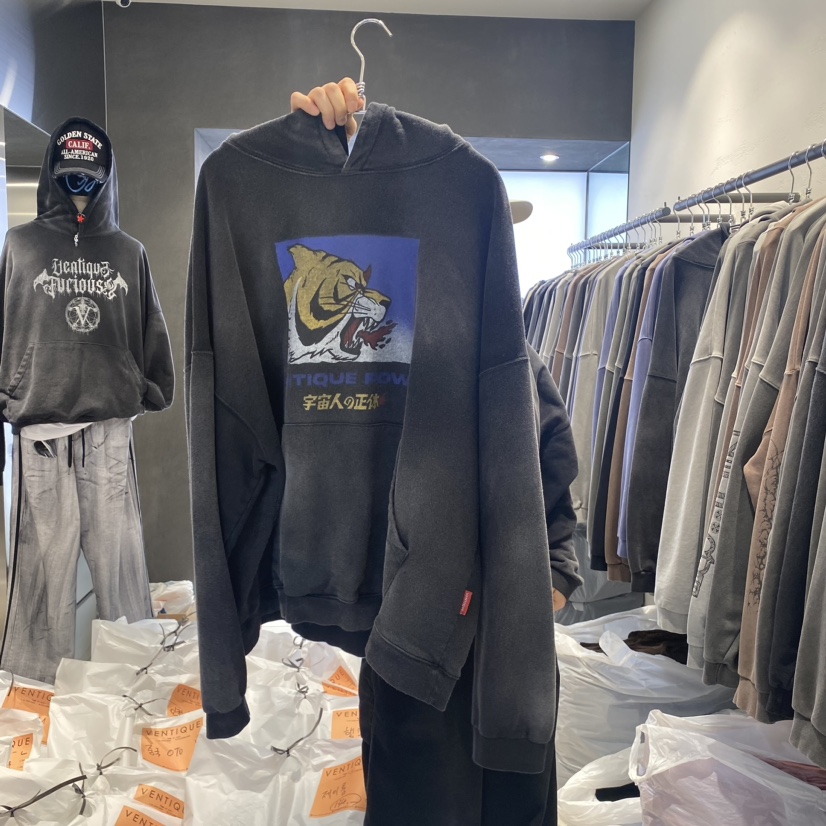 VENTIQUE韓國直郵東大門代購女裝新品時尚真品職業衛衣連帽VENTIQUE-男裝衛衣