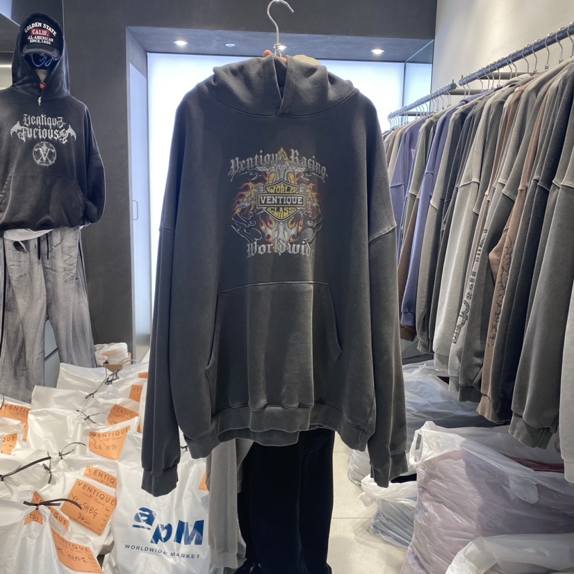 VENTIQUE韓國直郵東大門實拍女裝新品推薦熱賣人氣衛衣連帽VENTIQUE-男裝衛衣圖色2