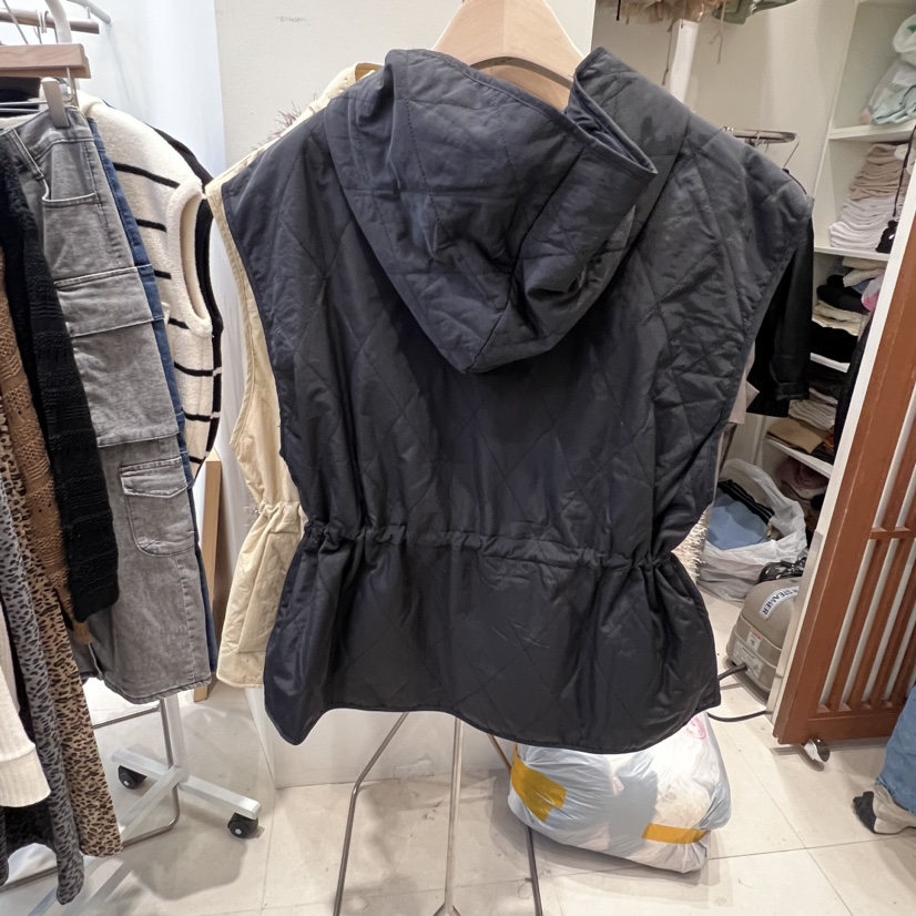 UTH___韓國直郵東大門實拍女裝新款時尚休閑人氣真品馬甲連帽J&C/J.BLANC馬甲