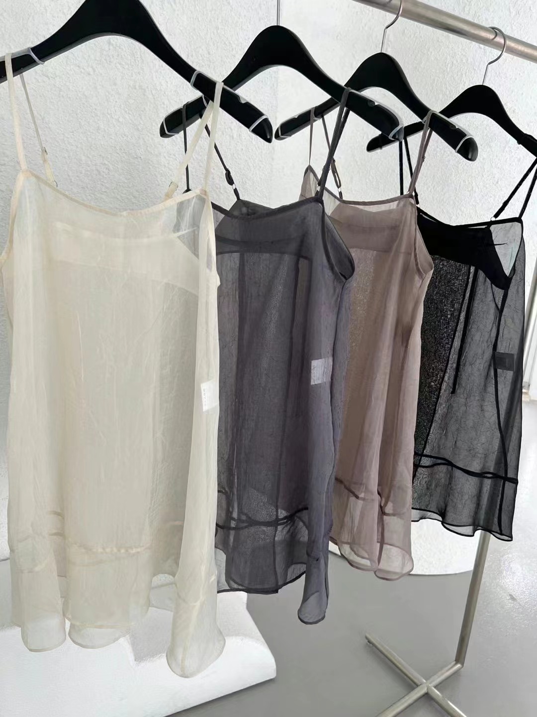 FLAT直郵韓國代購女裝新品24秋冬職業人氣熱賣真品吊帶背心DE MATE吊帶/背心圖色2左二色