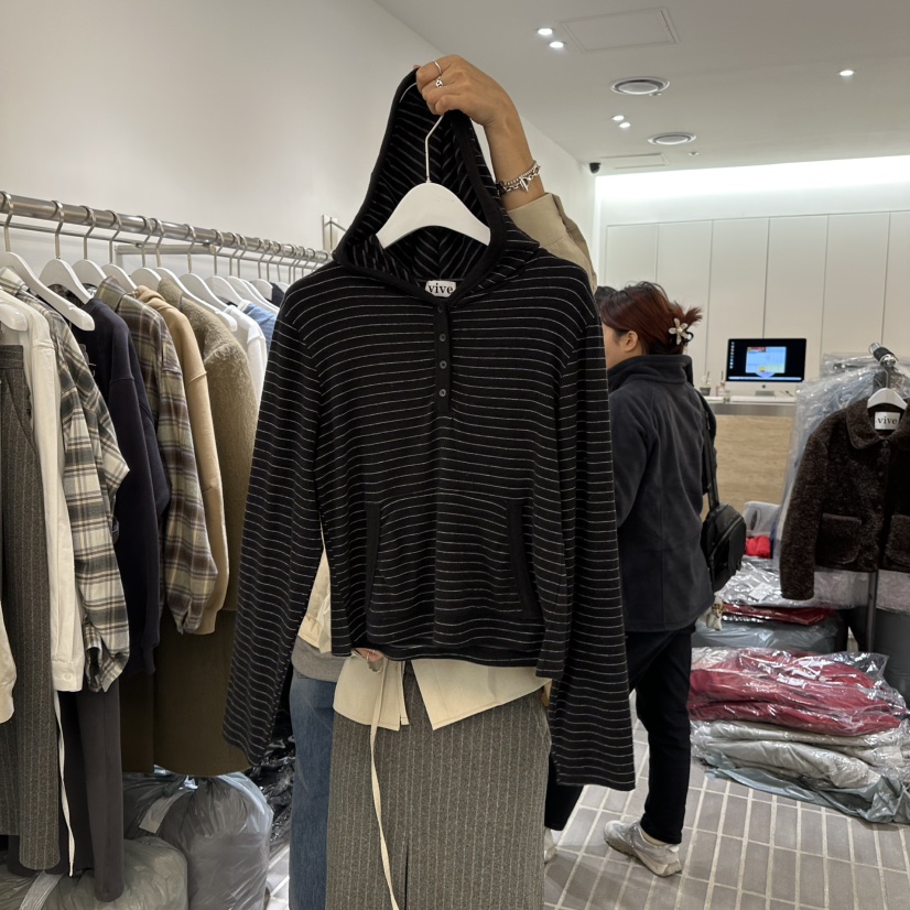 vive韓國直郵女裝新品休閑24秋冬推薦人氣熱賣時尚職業衛衣VIVE衛衣圖色3