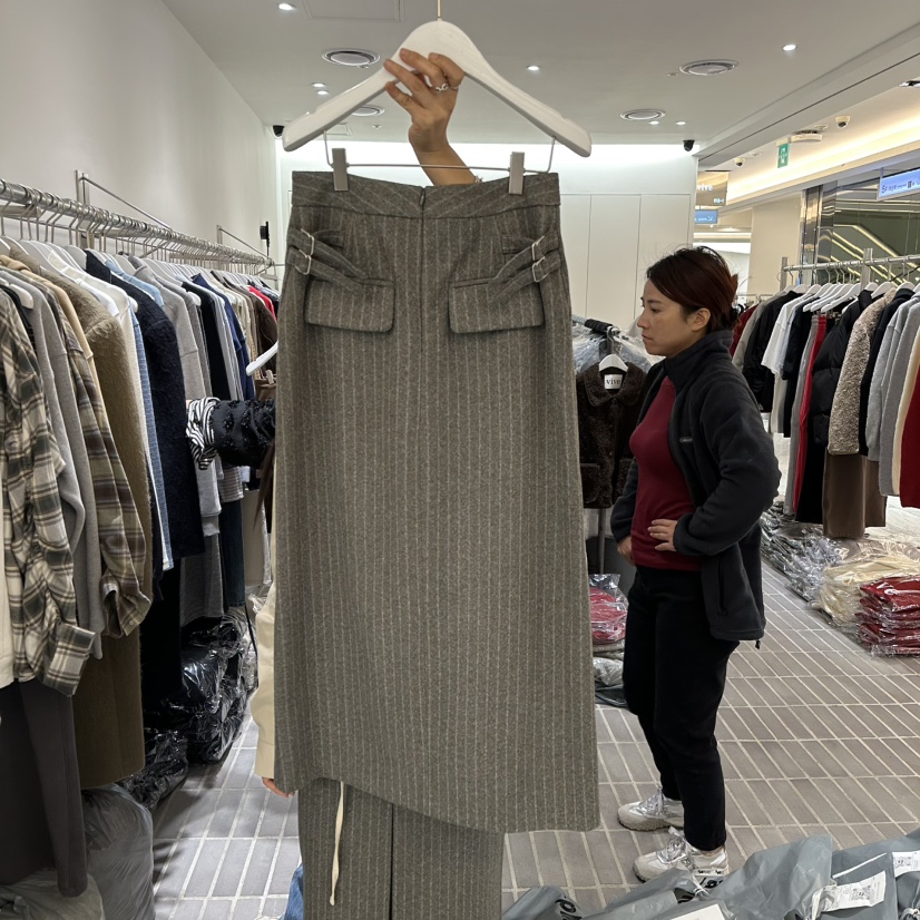 vive韓國直郵東大門代購女裝新品推薦熱賣時尚休閑24秋冬長裙VIVE長裙