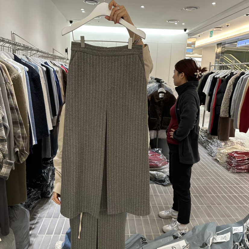 vive韓國直郵東大門代購女裝新品推薦熱賣時尚休閑24秋冬長裙VIVE長裙