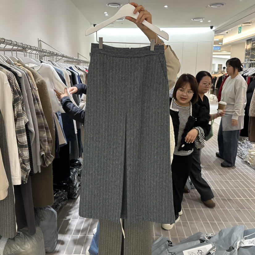 vive韓國直郵東大門代購女裝新品推薦熱賣時尚休閑24秋冬長裙VIVE長裙圖色2
