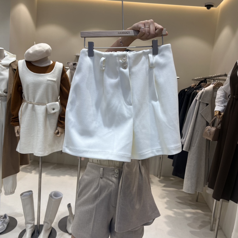 HANNA21韓國直郵東大門代購女裝新品推薦熱賣短褲人字紋羊毛HANNA21短褲圖色2