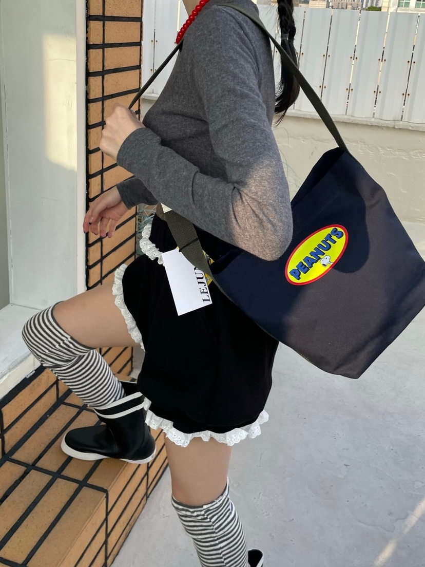 LEJUNEV-P韓國直郵東大門代購女裝新品時尚單肩斜跨包史努比LEJUNEV-P單肩/斜跨包