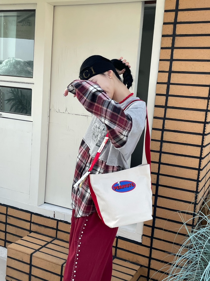 LEJUNEV-P韓國直郵東大門代購女裝新品時尚單肩斜跨包史努比LEJUNEV-P單肩/斜跨包
