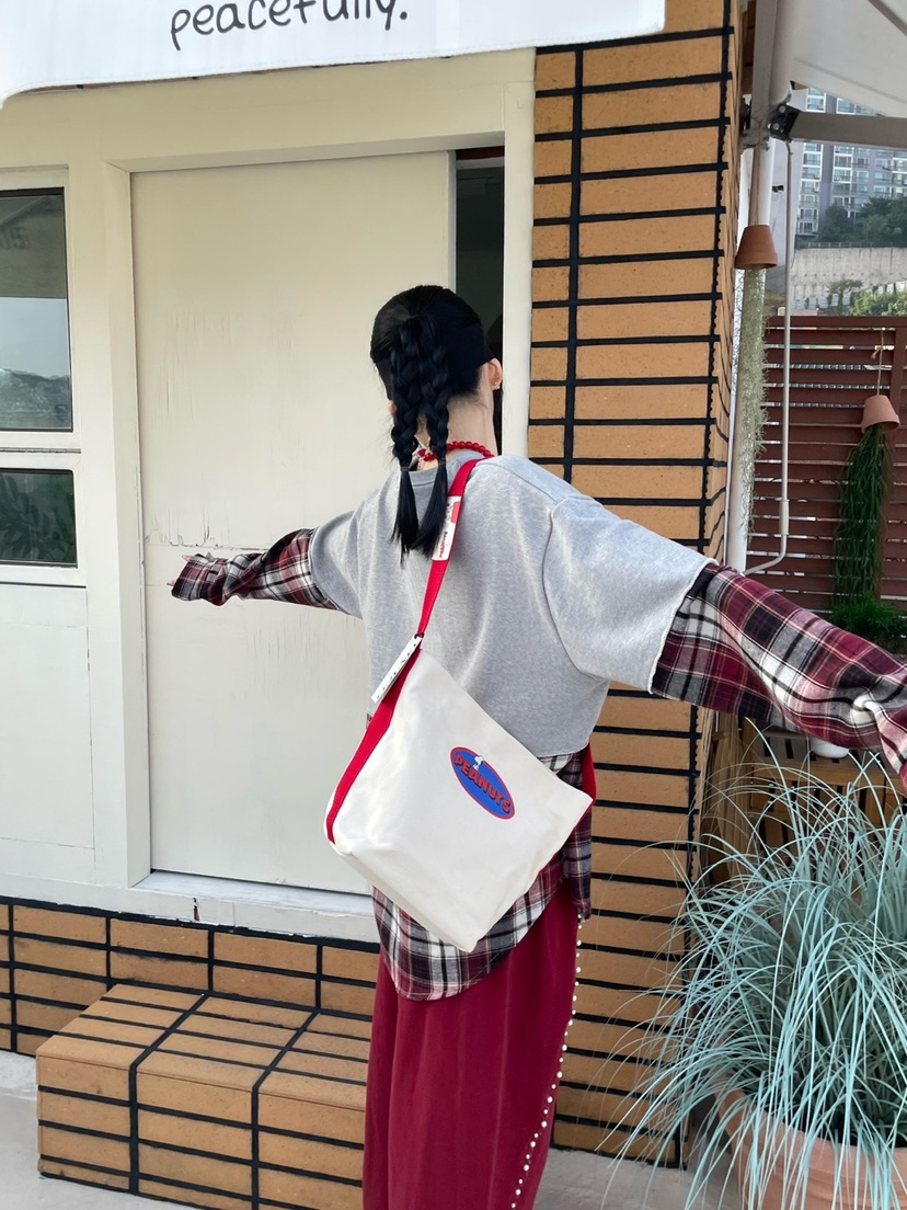 LEJUNEV-P韓國直郵東大門代購女裝新品時尚單肩斜跨包史努比LEJUNEV-P單肩/斜跨包