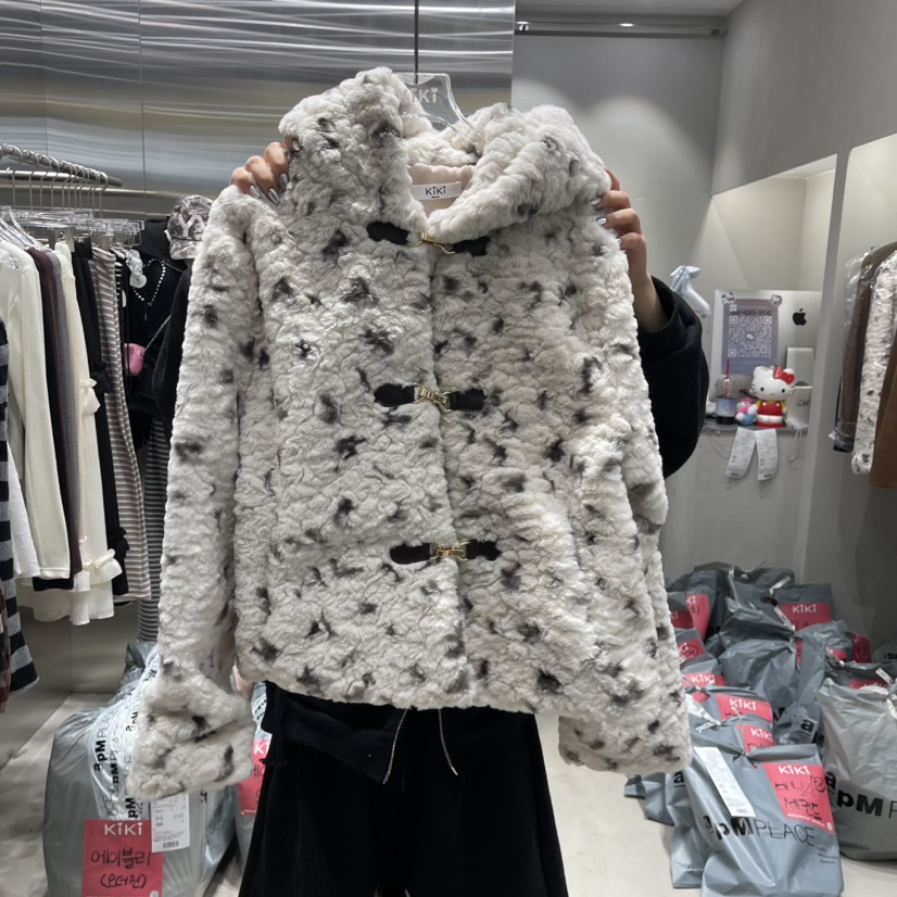 KiKi韓國直郵東大門代購女裝新款人氣時尚休閑短款大衣兜帽KIKI短款大衣