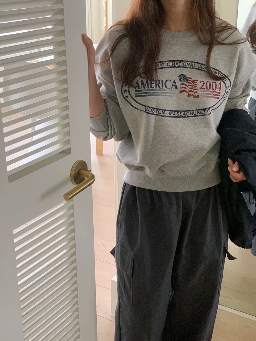 VINE韓國直郵東大門代購女裝新款推薦真品職業休閑時尚衛衣VINE衛衣圖色2
