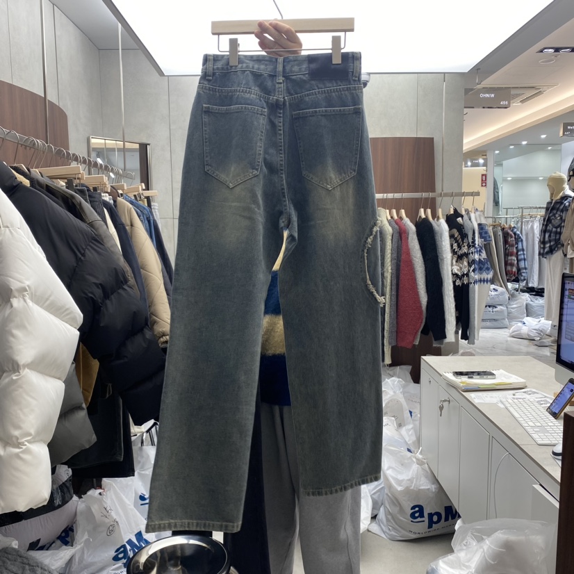 COMMON-男裝韓國直郵女裝新品時尚休閑推薦熱賣24秋冬牛仔褲OHNIW-男裝牛仔褲