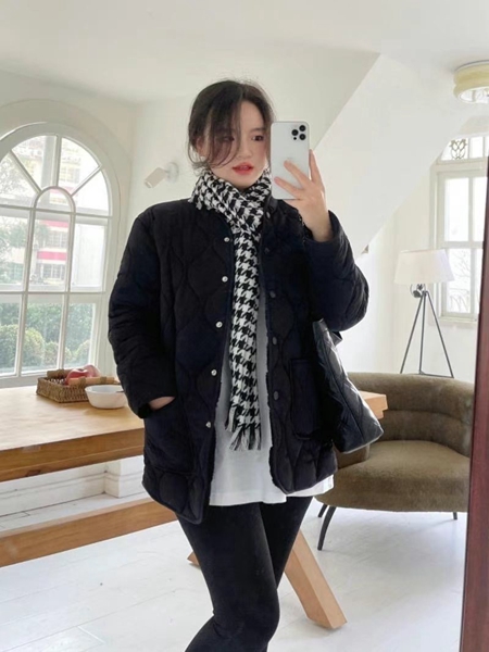 BUBBLE UNDER韓國直郵東大門實拍女裝新品人氣休閑夾克抓絨NOTICE夾克圖色2