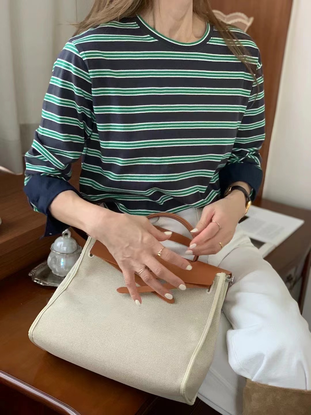 ELMU直郵韓國代購女裝新款休閑真品推薦職業時尚熱賣長袖T恤howdy長袖T恤