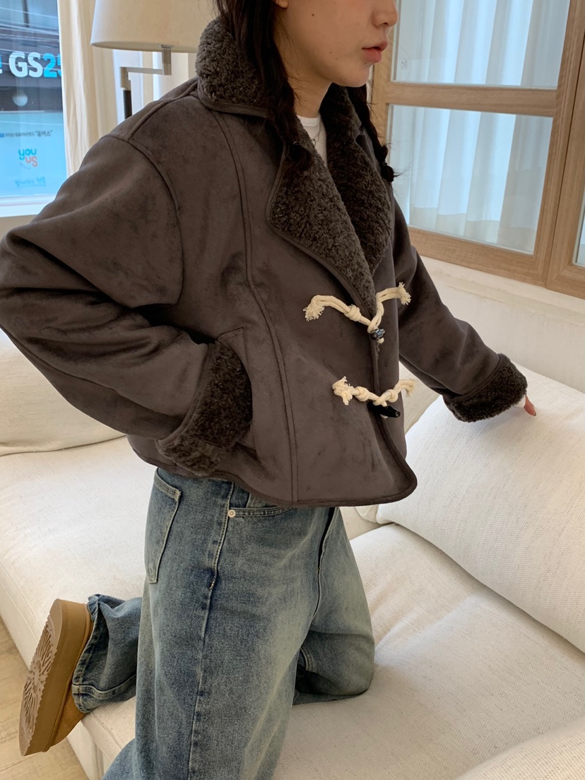ZITTEN韓國直郵東大門代購女裝新款職業真品24秋冬短款大衣ZITTEN短款大衣