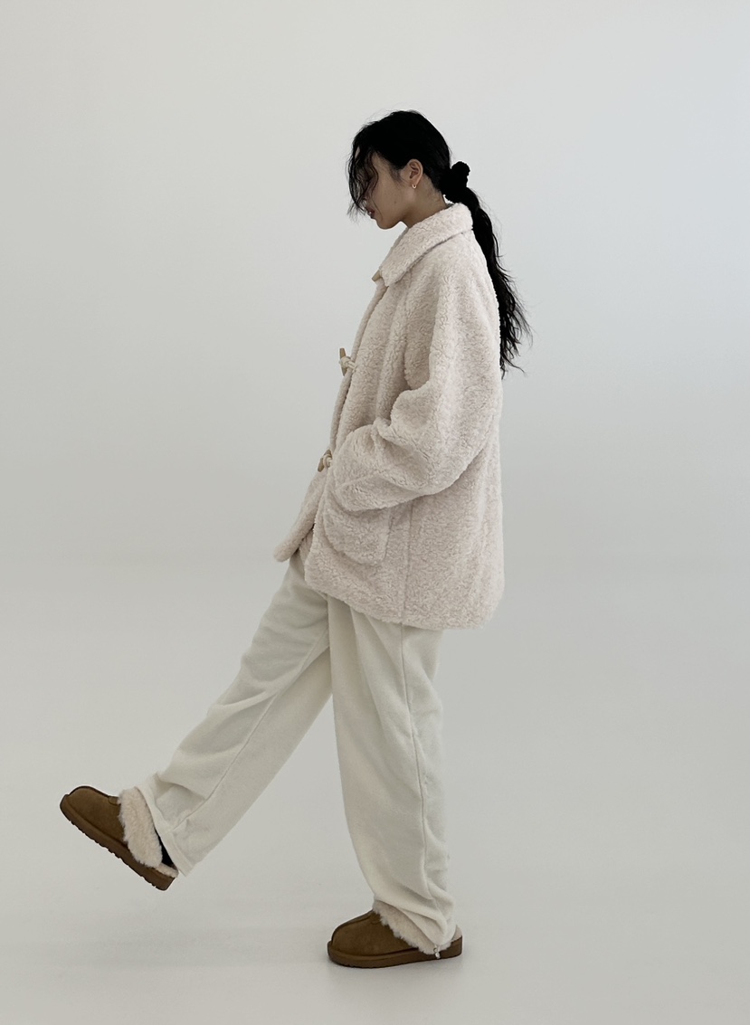 A.VER韓國直郵東大門實拍女裝新款熱賣休閑中長款大衣皮草A.VER中長款大衣