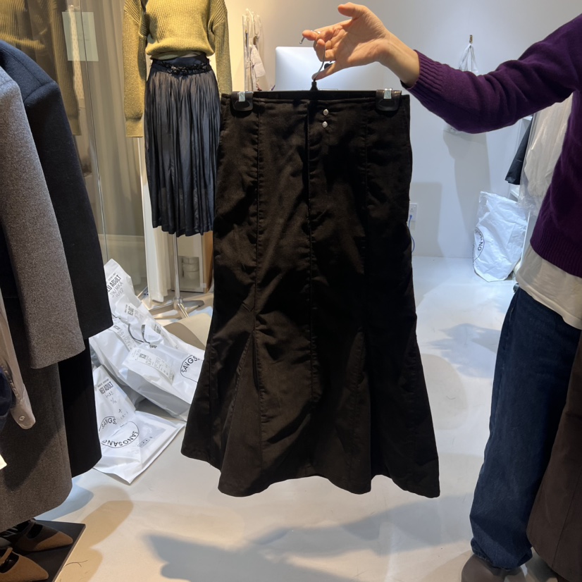 neu adult韓國直郵女裝新品職業24秋冬半身裙中短裙天鵝絨NEU ADULT半身裙/中短裙