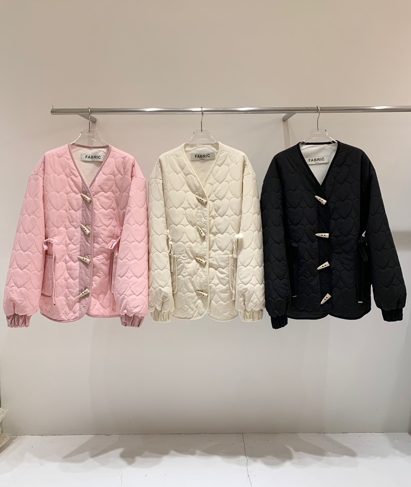 FABRIC直郵韓國代購女裝新品真品時尚人氣熱賣夾克心形絎縫FABRIC夾克
