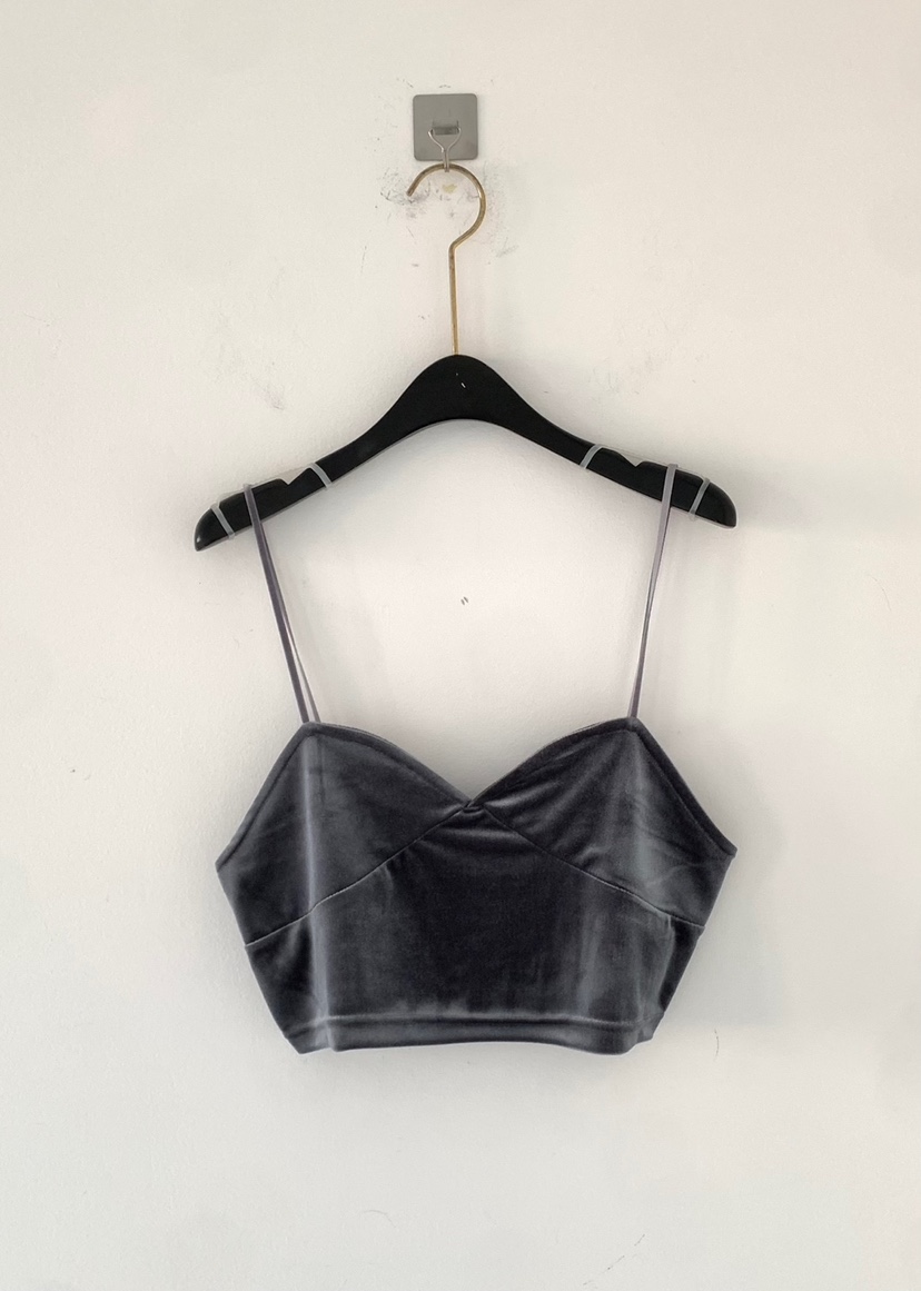 JICJO:SEOUL直郵韓國代購女裝新品熱賣人氣吊帶背心天鵝絨LYSM/MORE THAN YESTERDAY吊帶/背心圖色1