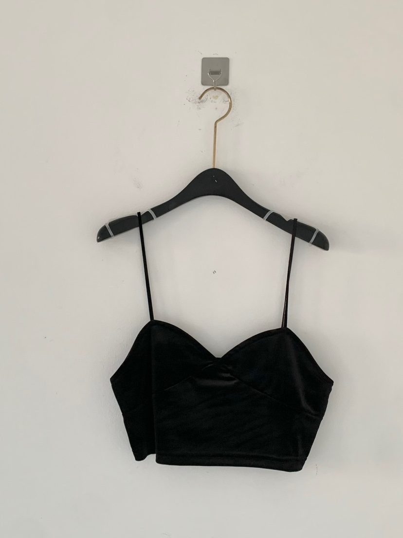 JICJO:SEOUL直郵韓國代購女裝新品熱賣人氣吊帶背心天鵝絨LYSM/MORE THAN YESTERDAY吊帶/背心圖色2