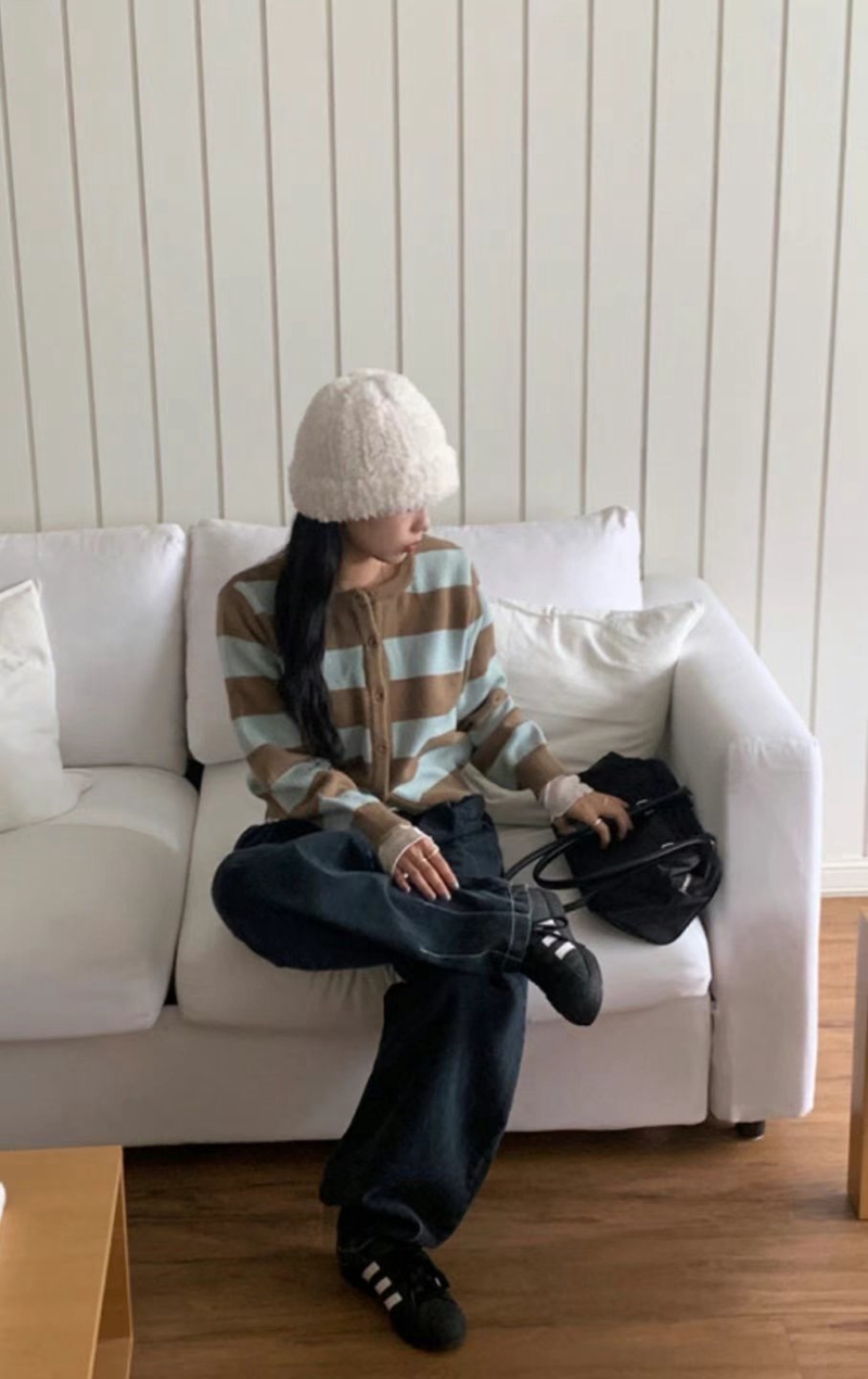 BLACKGHOBI韓國直郵東大門實拍女裝新品真品休閑推薦針織衫BLACKGHOBI針織衫