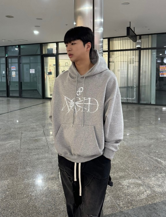 KSUBI韓國直郵東大門實拍女裝新品職業休閑24秋冬時尚衛衣KSUBI衛衣圖色2