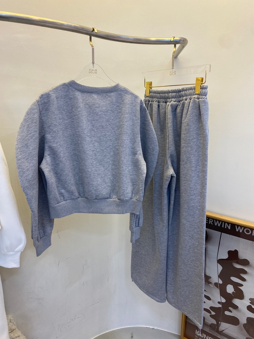 BLACK BIJOU韓國直郵東大門實拍女裝新品真品人氣套裝加絨BLACK BIJOU套裝