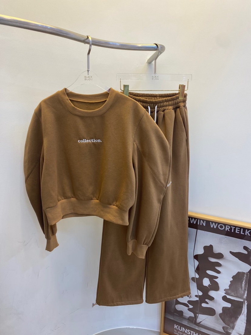 BLACK BIJOU韓國直郵東大門實拍女裝新品真品人氣套裝加絨BLACK BIJOU套裝圖色4