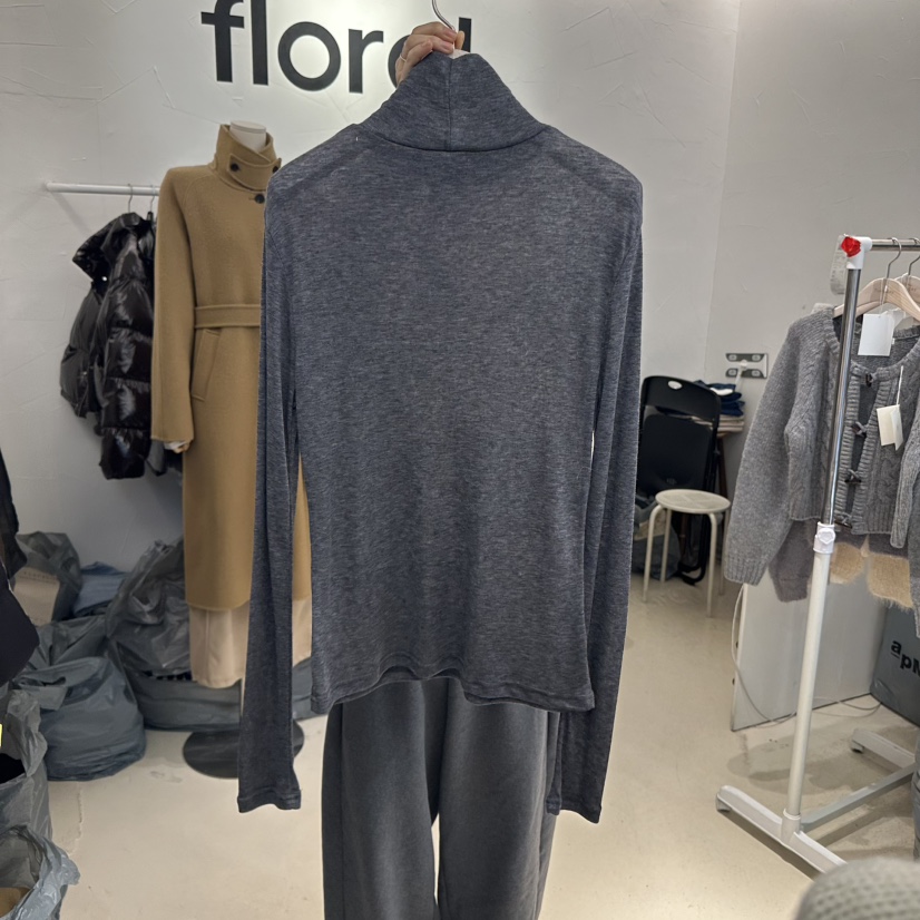 floral韓國直郵東大門實拍女裝新款休閑推薦24秋冬長袖T恤天絲FLORAL長袖T恤