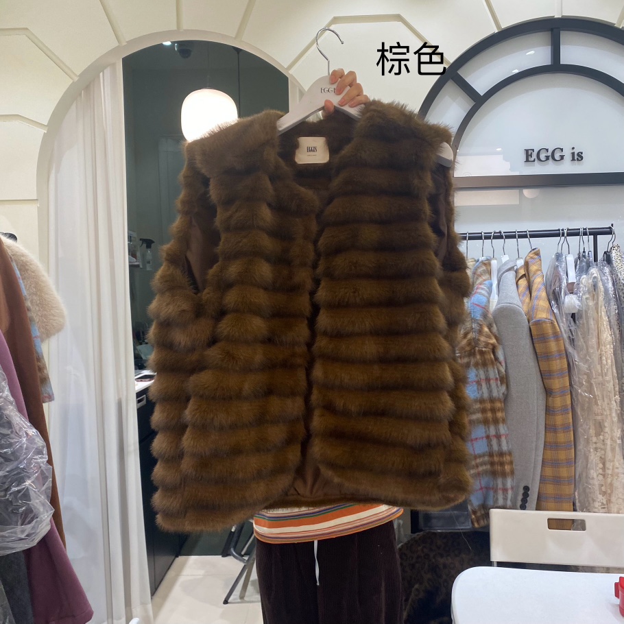 EGG IS韓國直郵東大門實拍女裝新款24秋冬真品人氣馬甲水貂EGG IS馬甲圖色3