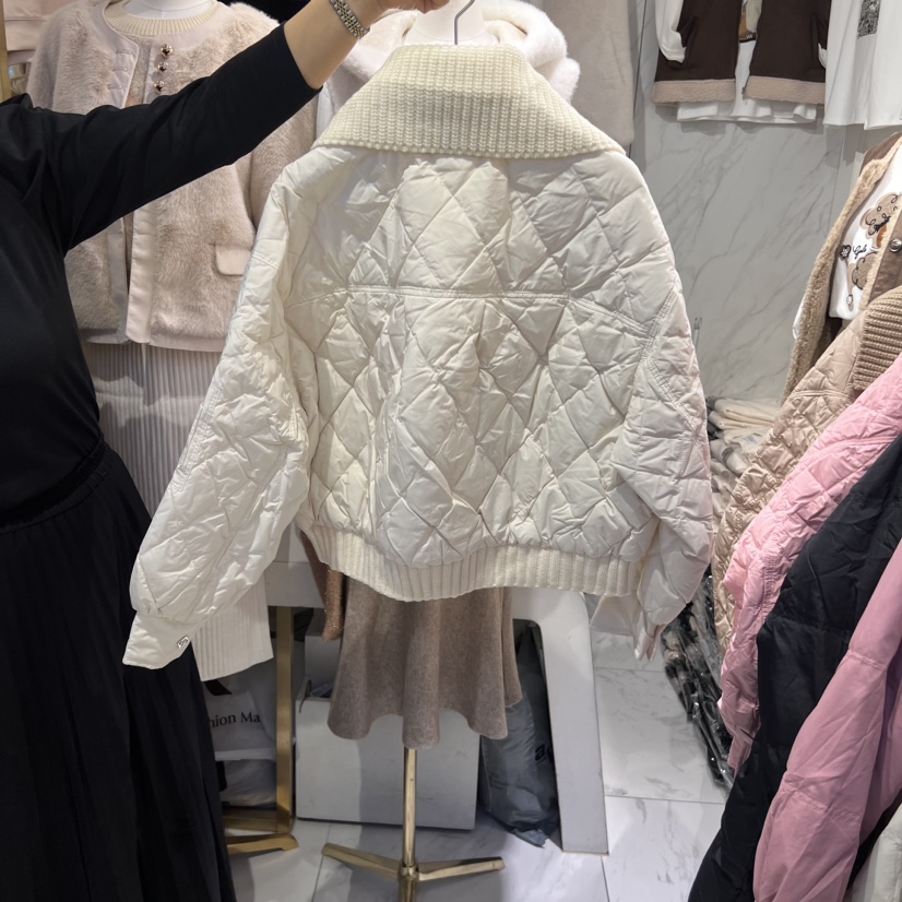 COCO HOLIC韓國直郵女裝新款熱賣職業推薦時尚短款羽絨服鴨絨COCO HOLIC短款羽絨服