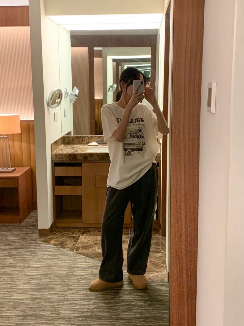 WEEKPLAN韓國直郵東大門實拍女裝新款熱賣休閑推薦真品時尚T恤BLACKPIGT恤