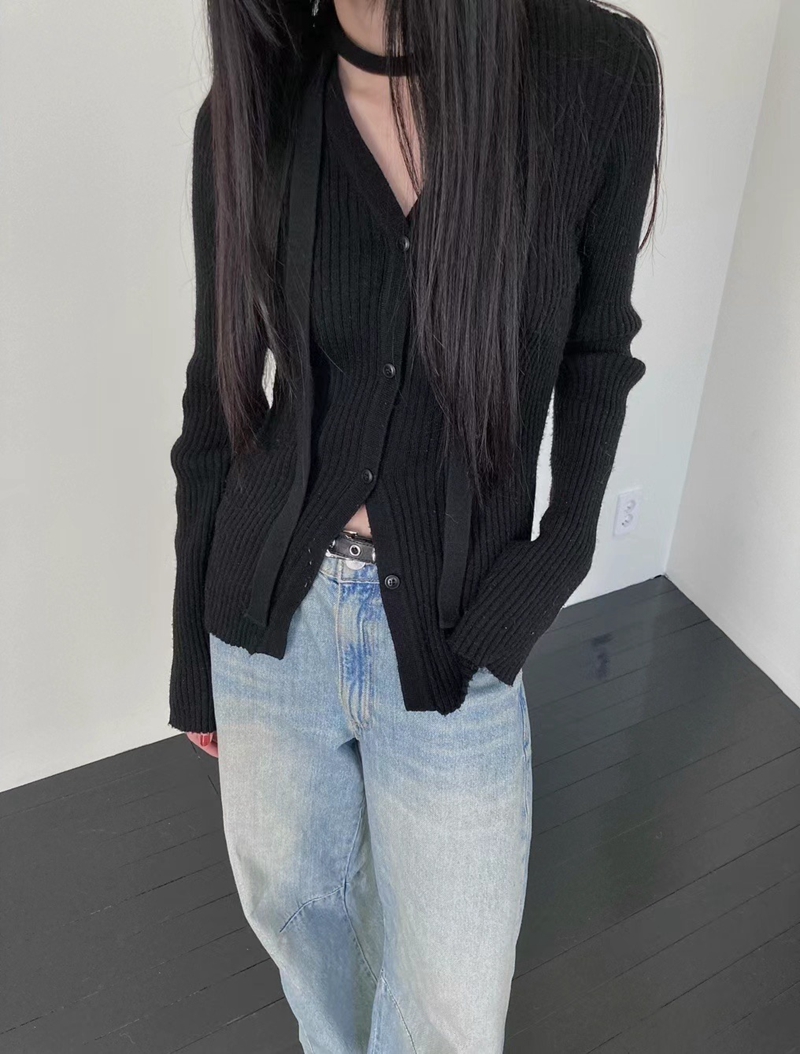 UNSANE東大門實拍女士新款真品人氣24秋夏時尚針織衫含脖帶UNSANE針織衫