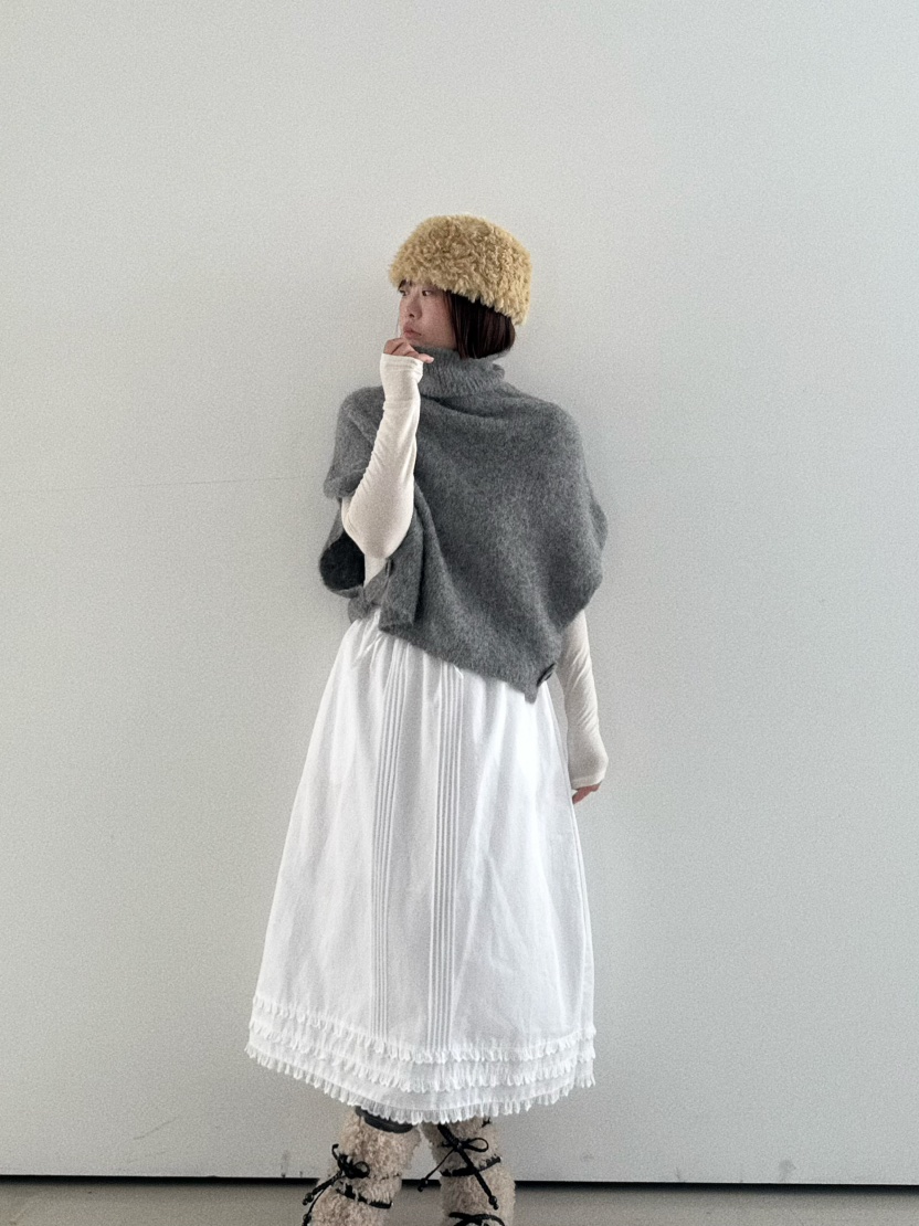 Oli Seoul韓國代購女裝新品休閑24秋夏吊帶背心羊駝毛斗篷OLI SEOUL吊帶/背心