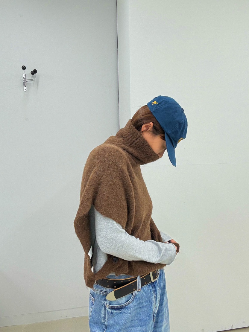 Oli Seoul韓國代購女裝新品休閑24秋夏吊帶背心羊駝毛斗篷OLI SEOUL吊帶/背心