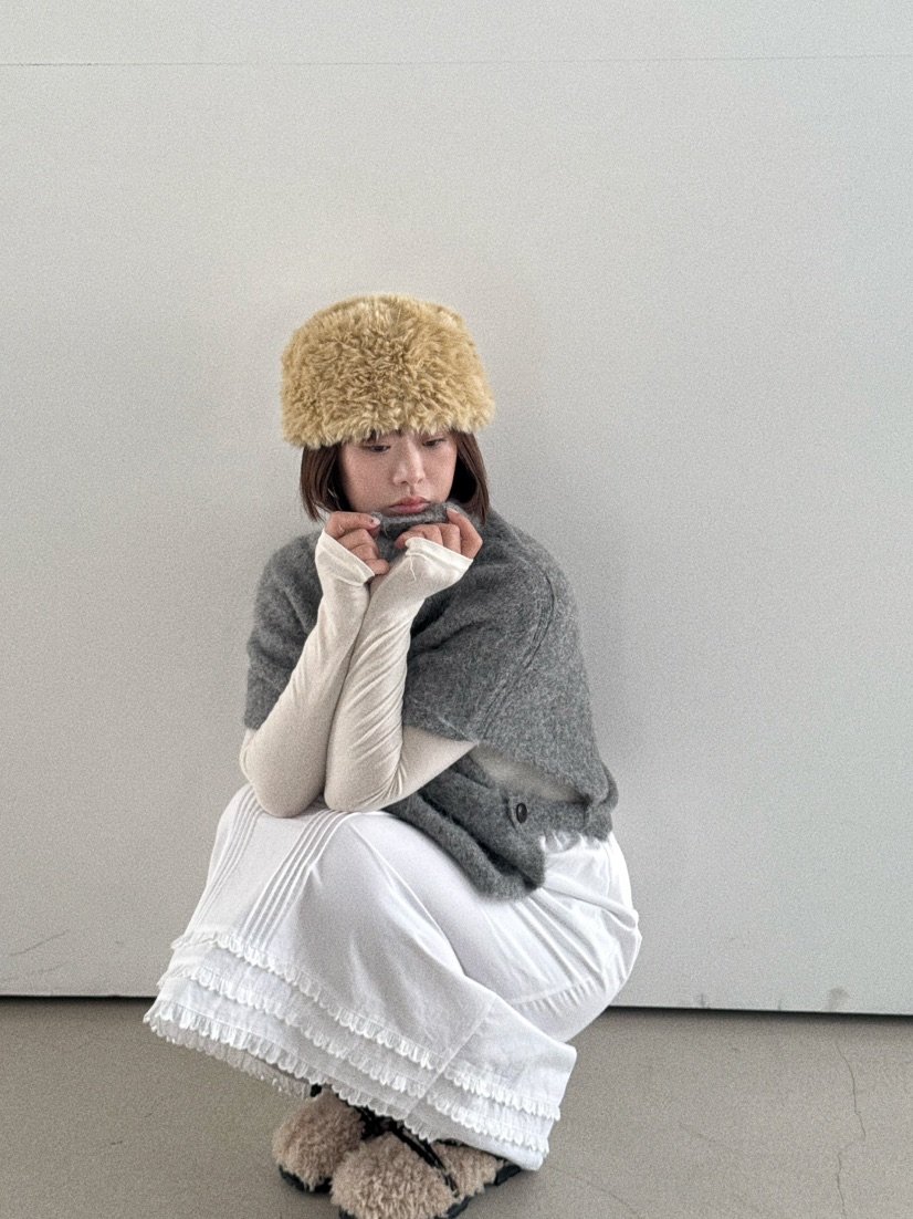Oli Seoul韓國代購女裝新品休閑24秋夏吊帶背心羊駝毛斗篷OLI SEOUL吊帶/背心