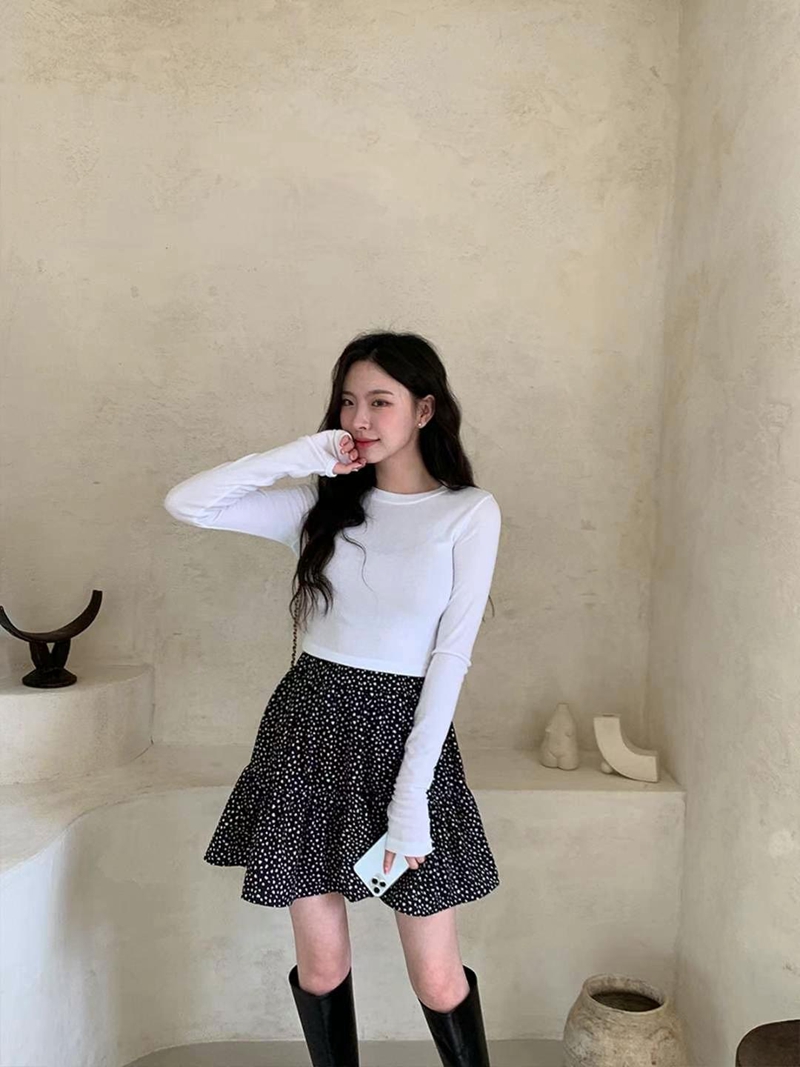 BOBBYIJAY韓國直郵女裝新款人氣24秋冬時尚推薦熱賣長袖T恤BOBBYIJAY長袖T恤