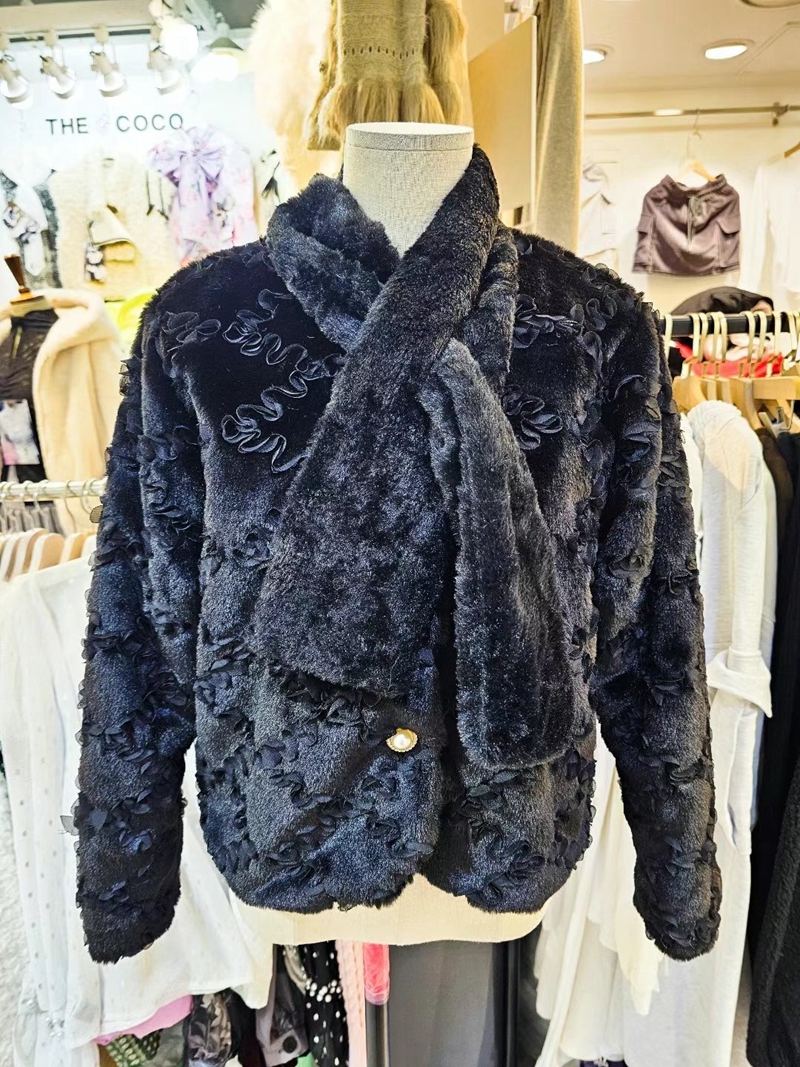 THE COCO直郵韓國代購女裝新品熱賣短款大衣含圍巾皮草刺繡THE COCO短款大衣圖色2